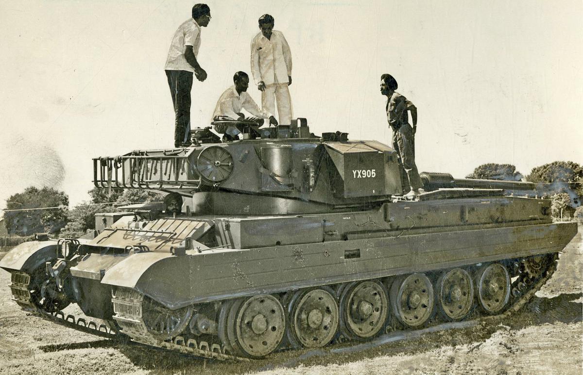 भारी वाहन कारखाने, अवदी, तकनीकी ज्ञान के साथ स्थापित किया गया था भारी वाहन कारखाने, अवदी, तकनीकी ज्ञान के साथ स्थापित किया गया था