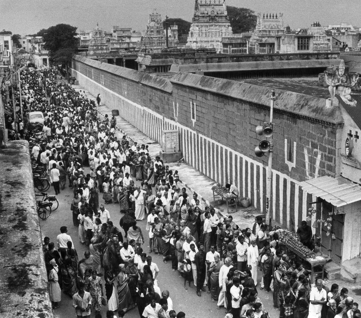 तिरुवोट्रियुर, मयलीई, और तिरुवल्लिकेनी निश्चित रूप से प्राचीन काल से अस्तित्व में है, और यह बहुत संभावना है कि उन्होंने प्राचीन समय के दौरान व्यापार में एक भूमिका निभाई।