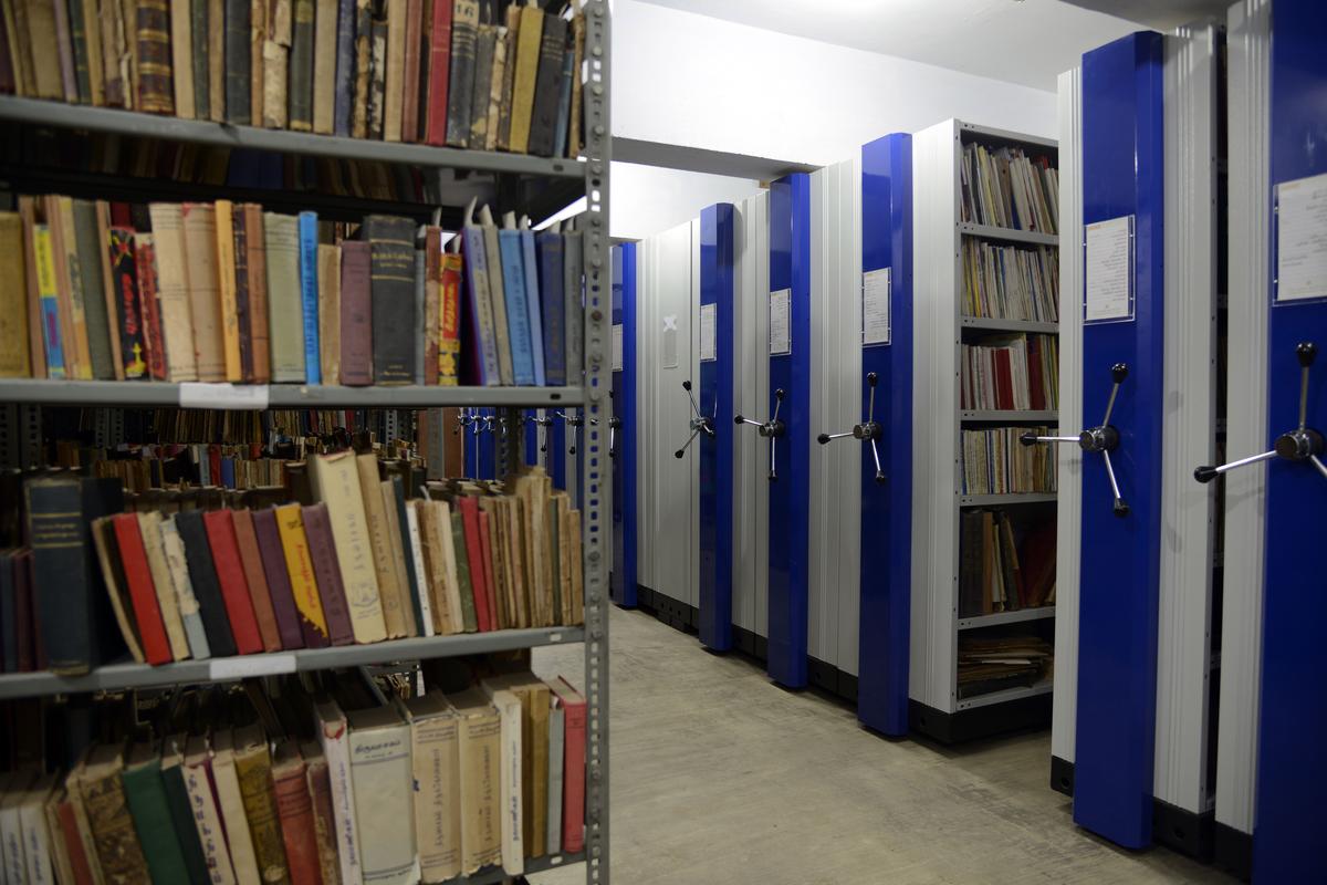 यह शिकागो विश्वविद्यालय के लिए धन्यवाद था कि कोटाइयूर के 'रोजा' मुथैया चेटियार का संग्रह बचाया गया था और आज तारामनी में रोजा मुथियाह रिसर्च लाइब्रेरी है।