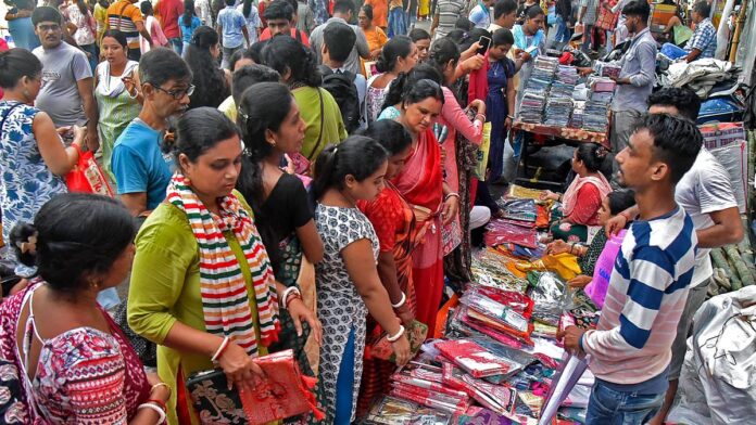 समाचार जीएसटी दरें लाइव: जीएसटी दर में कटौती आज में किक करने के लिए सेट; माल और सेवाएं सस्ती होने के लिए

