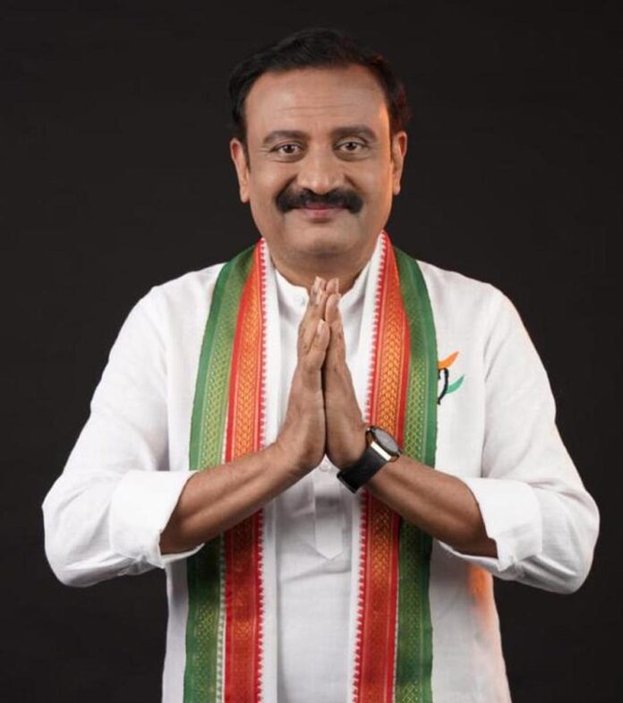 जुक्कल विधायक थोटा लक्ष्मीकांत राव।