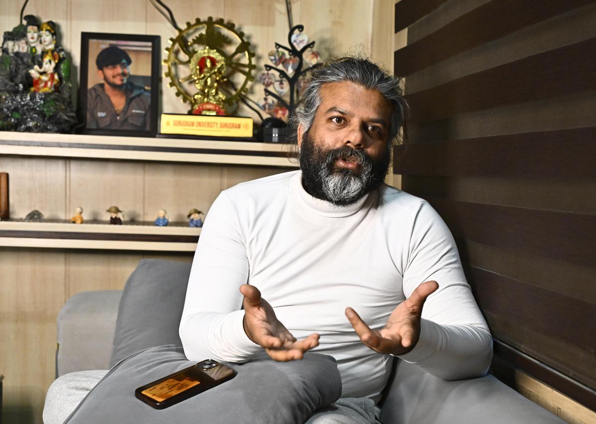 कुलदीप राठी, एक संगीत वीडियो निर्देशक। कुलदीप राठी, एक संगीत वीडियो निर्देशक।