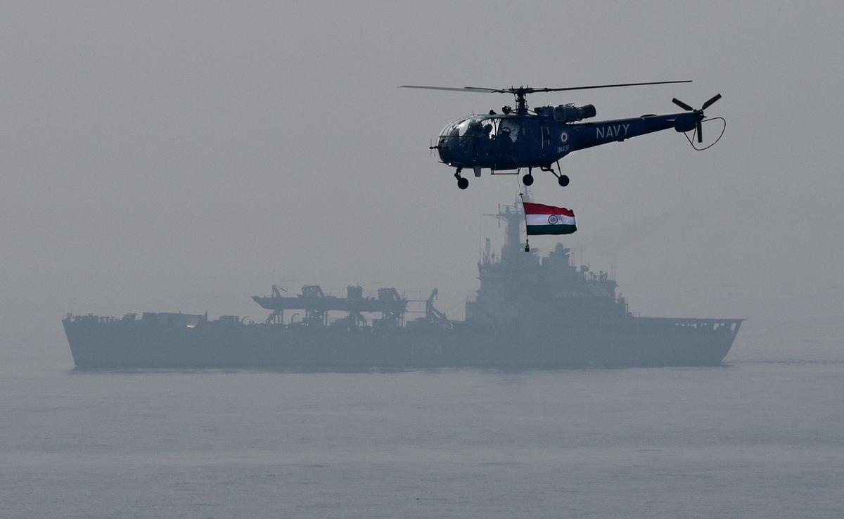 आईएफआर में 19 देशों के जहाज और लगभग 4,000 प्रतिनिधि भाग लेंगे। |